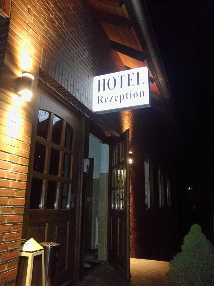 Hotellerie Gasthaus Schubert Garbsen Exterior foto
